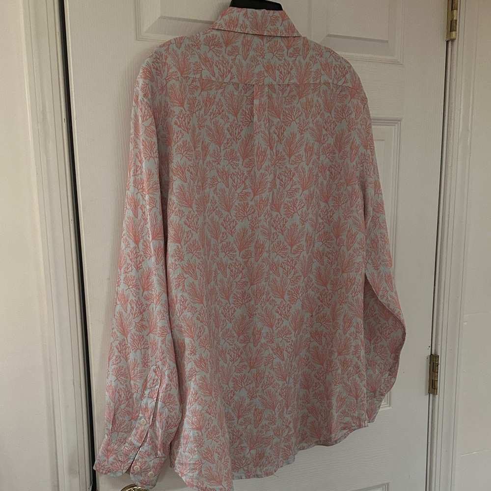 Men's Coral Leaf-Print Linen Shirt - Picture 2 of 7